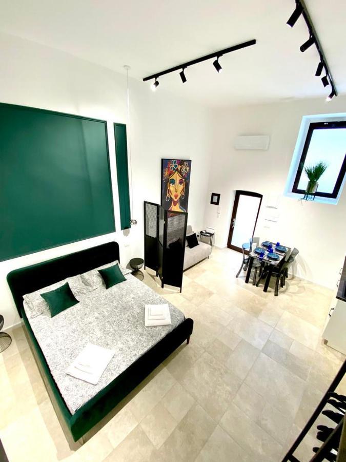 Namaste Apartment Бари Экстерьер фото